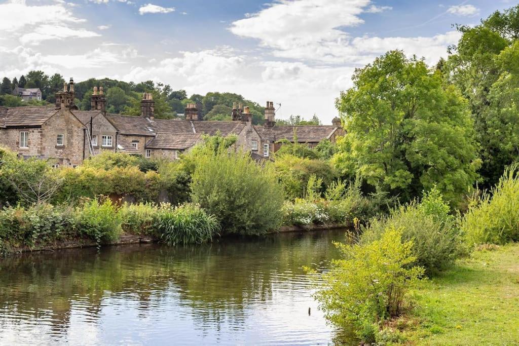The Artists Loft - A Superb Cottage Sensitively Converted From A Grade II Listed 17Th Century Building Bakewell Exterior photo