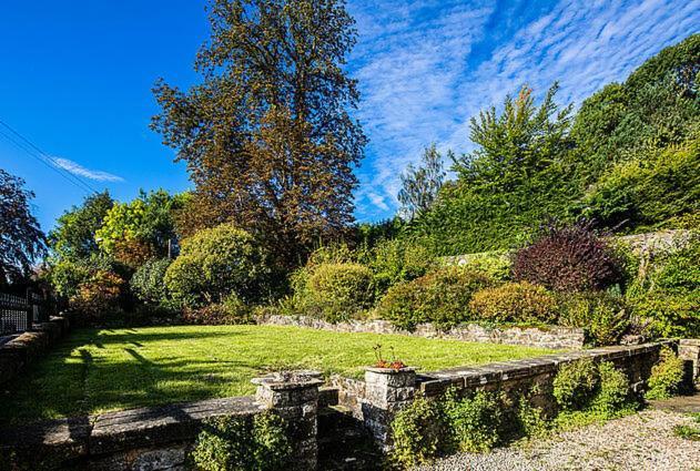 The Artists Loft - A Superb Cottage Sensitively Converted From A Grade II Listed 17Th Century Building Bakewell Exterior photo